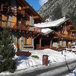 Pet-friendly Mountain Escape Lejlighed *