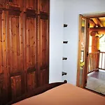 Pet-friendly Mountain Escape *