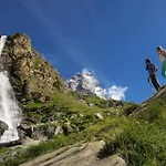 Pet-friendly Mountain Escape Apartamento
