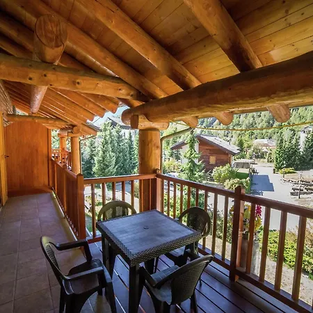 Pet-friendly Mountain Escape アパート